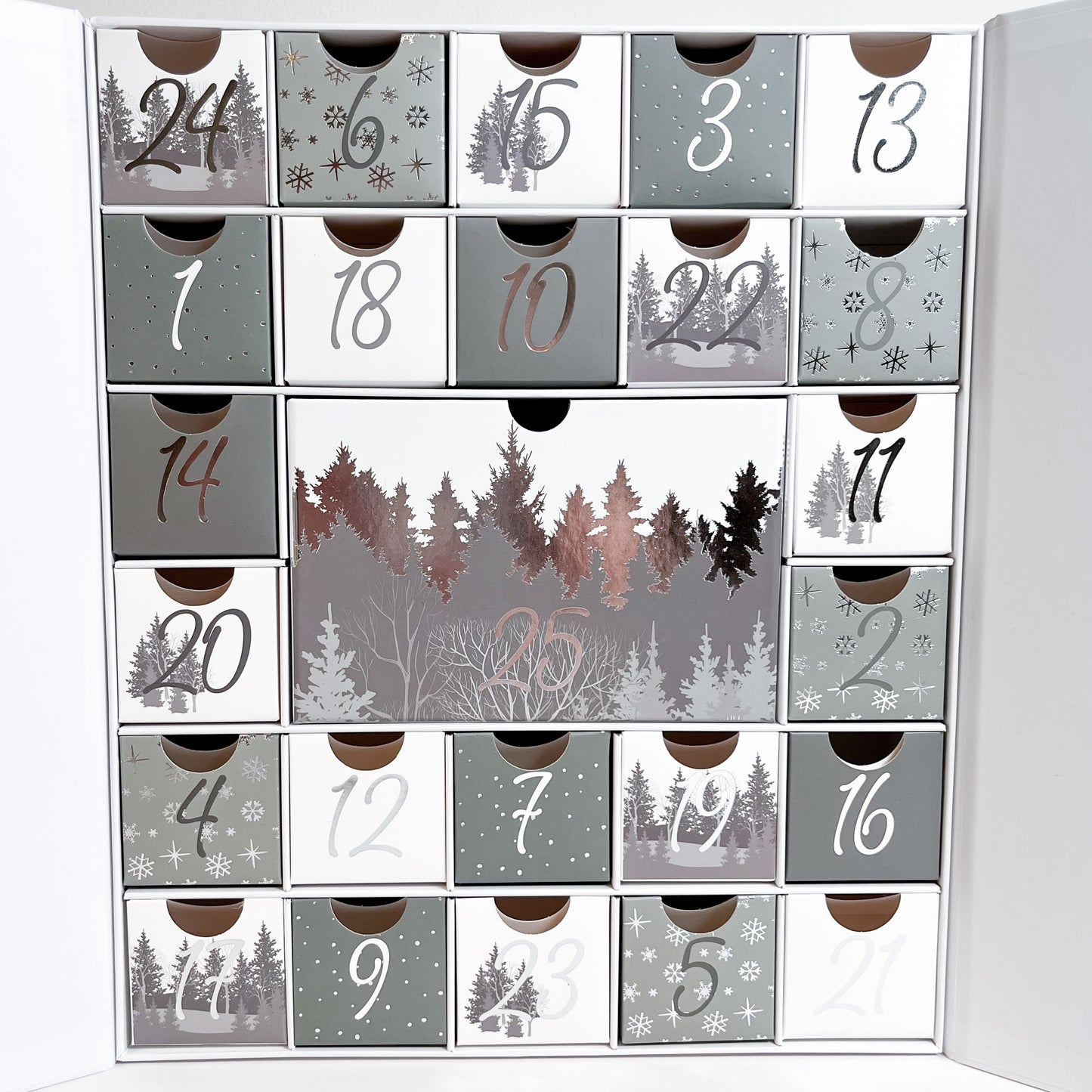 25 Day Premium Crystal Advent Calendar in white - PRE ORDER