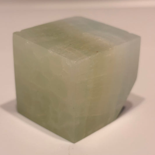 a green calcite cube