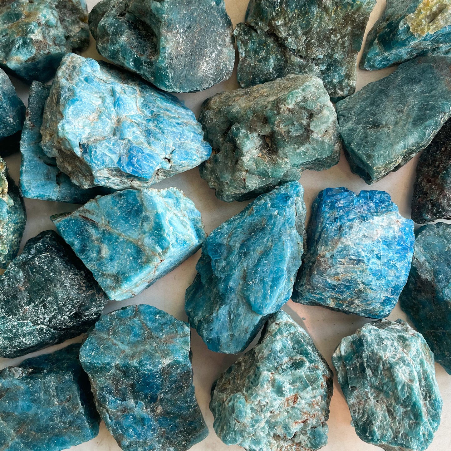 Apatite Raw